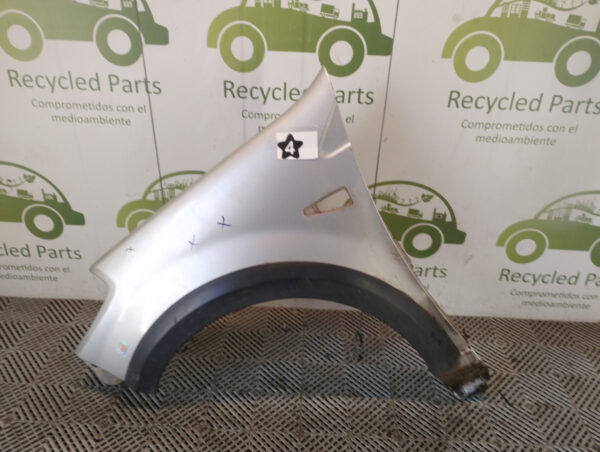 Guardabarro Izquierdo Renault Sandero Lv (04289998)
