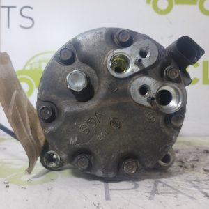 Compresor De A/a Vw Bora 1.8 (05913484)