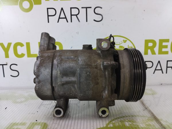 Compresor De A/a Renault Clio 1.2 (05622187)