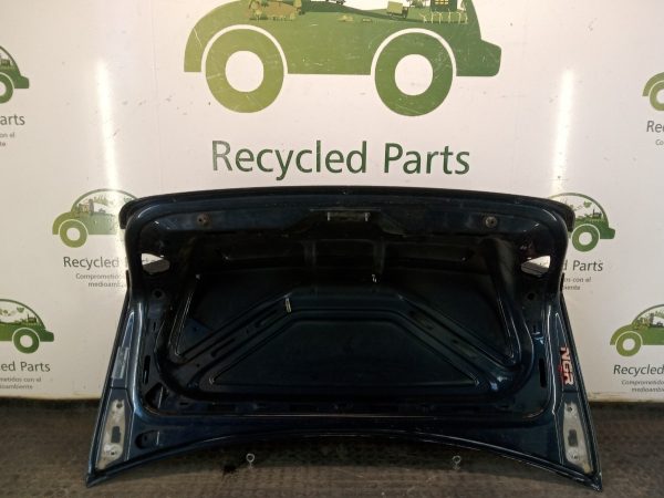 Tapa De Baul Vw Vento Lv (04524623)
