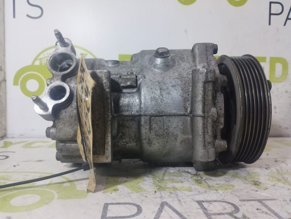 Compresor De A/a Peugeot 308 1.6 (05982524)