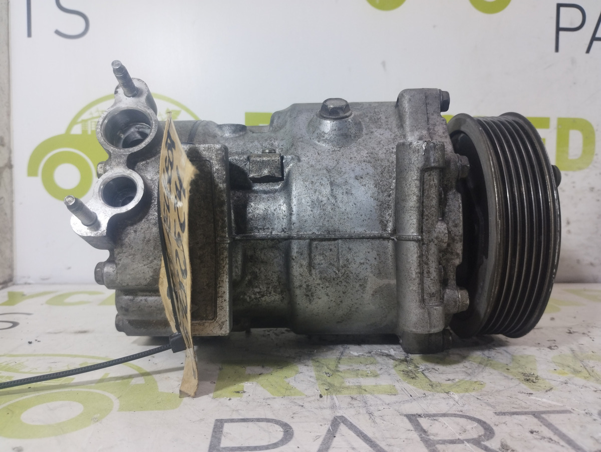 Compresor De A/a Peugeot 308 1.6 (05982524)