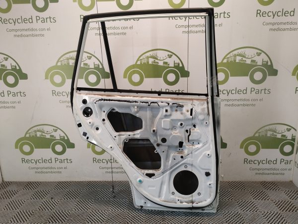 Puerta Trasera Izquierda Chery Tiggo (05437133)
