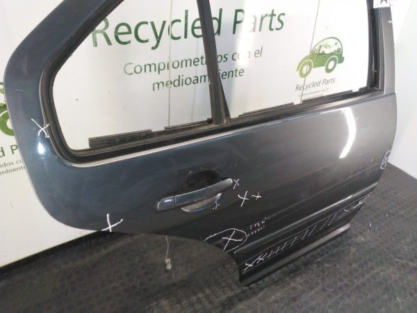 Puerta Trasera Derecha Vw Bora (03706542)
