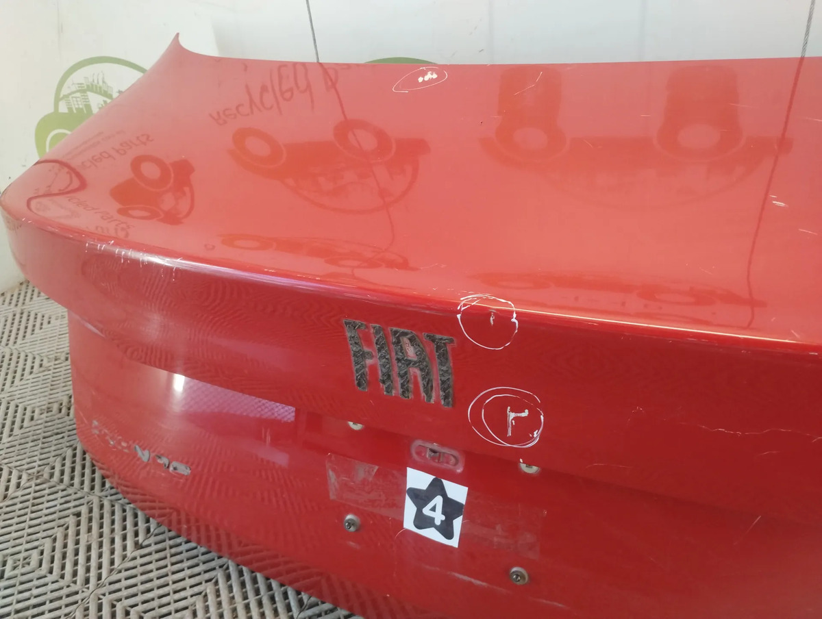 Tapa De Baul Fiat Cronos (06258995)