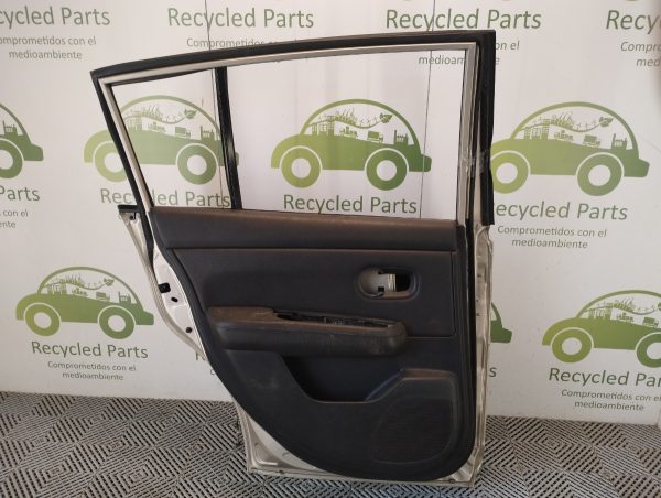Puerta Trasera Izquierda Nissan Tiida 5p (05103706)