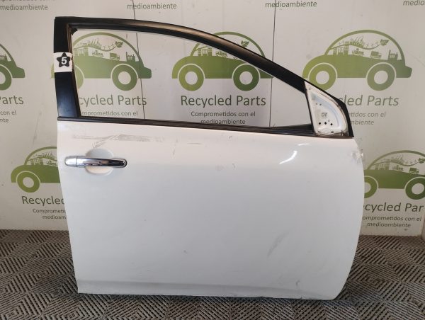 Puerta Delantera Derecha Toyota Corolla G10 (06131624)
