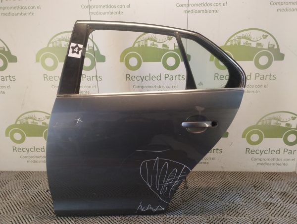 Puerta Trasera Izquierda Vw Vento Lv (06120235)