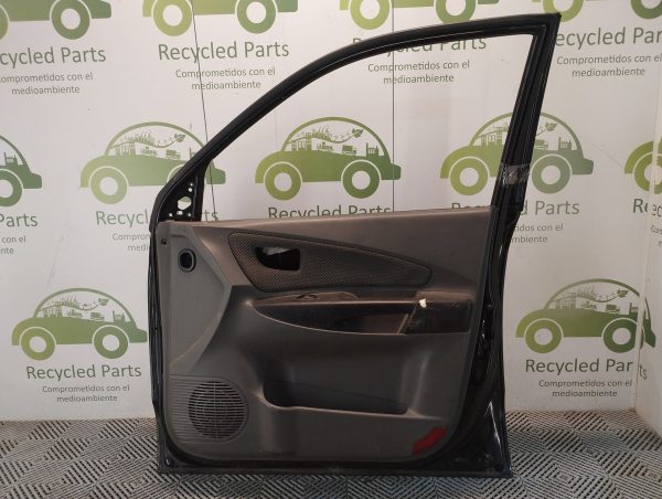 Puerta Delantera Derecha Hyundai Tucson (05429228)