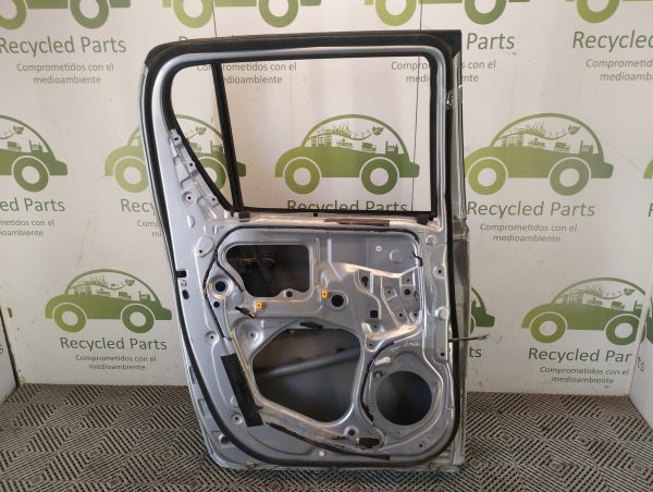 Puerta Trasera Izquierda Toyota Hilux Ln (04970058)