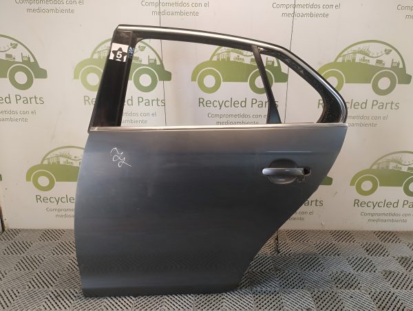 Puerta Trasera Izquierda Vw Vento Lv (05710616)