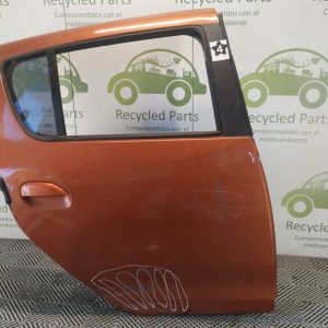 Puerta Trasera Derecha Renault Sandero Ln (05878742)