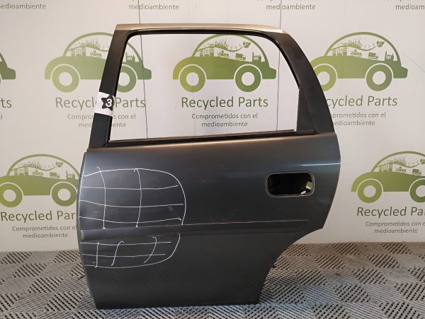 Puerta Trasera Izquierda Chevrolet Corsa (04950115)