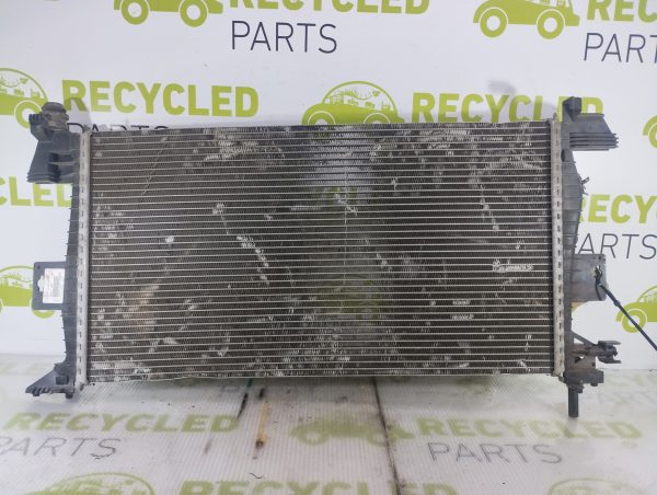Radiador De Agua Ford Focus 1.6 (05279397)