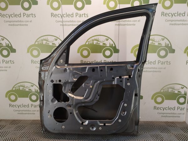 Puerta Delantera Derecha Chrysler Pt Cruiser (05544446)