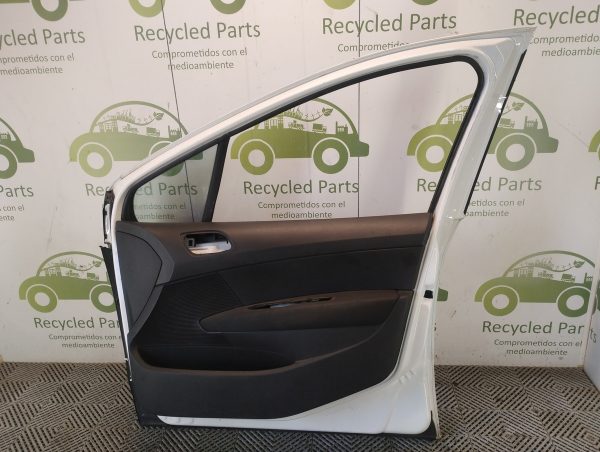 Puerta Delantera Derecha Peugeot 408 (05917996)