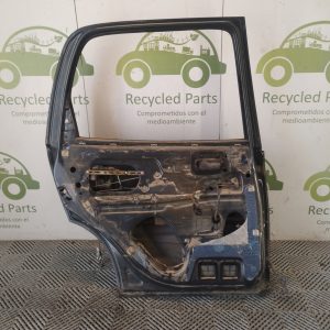 Puerta Trasera Izquierda Chevrolet Corsa (05135589)