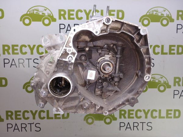 Caja De Velocidades Fiat Strada 1.4 8v (06243326)