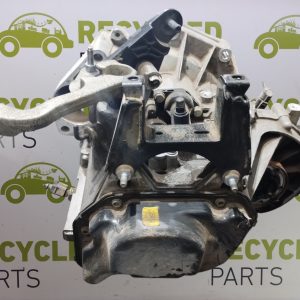 Caja De Volocidades Vw Gol Trend 1.6 8v(06099477)