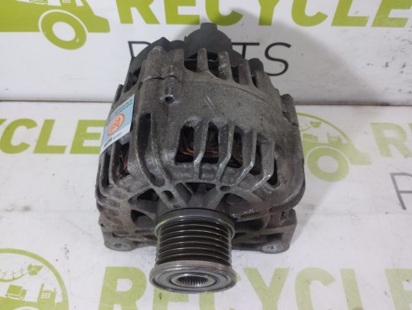 Alternador Renault Captur 2.0 (06045943)