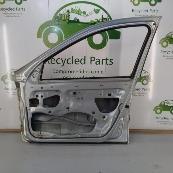 Puerta Delantera Derecha Renault Laguna Ln (03281409)