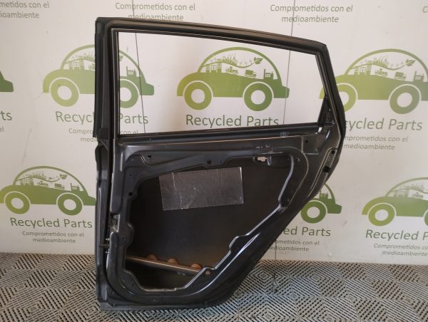 Puerta Trasera Derecha Ford Fiesta Kd 5p (05685886)