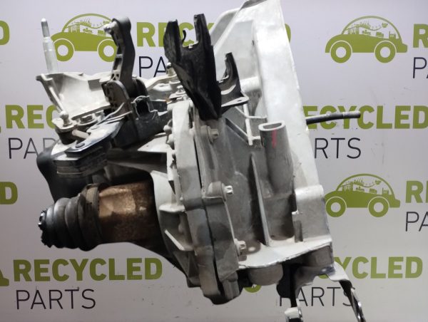Caja De Velocidades Renault Sandero 1.6 16 H4m 06413800)