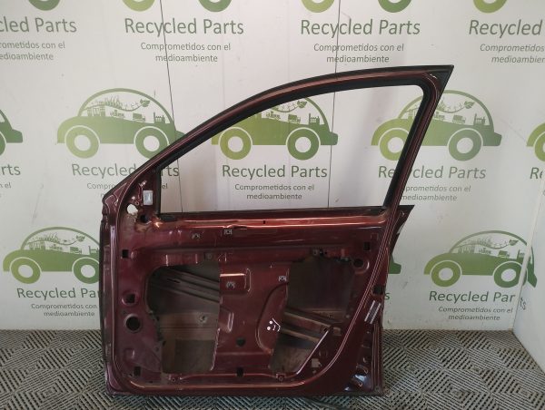 Puerta Delantera Derecha Renault Megane F2 (05647084)