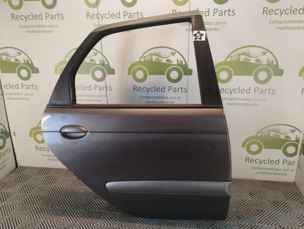 Puerta Trasera Derecha Renault Scenic (06080575)