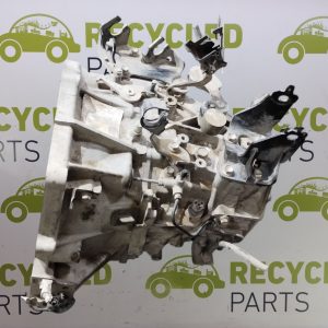 Caja De Velocidades Toyota Etios 1.5 16v (05919505)