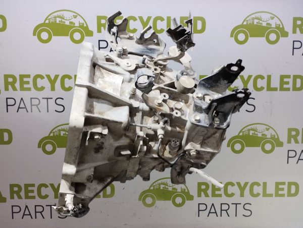 Caja De Velocidades Toyota Etios 1.5 16v (05919505)