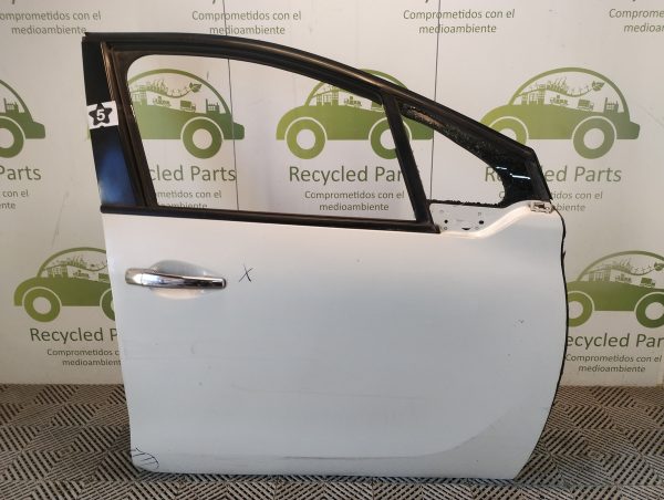 Puerta Delantera Derecha Peugeot 208 (05526786)