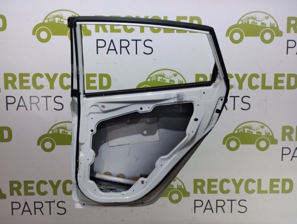 Puerta Trasera Derecha Ford Fiesta Kd 5p (04788368) Lp