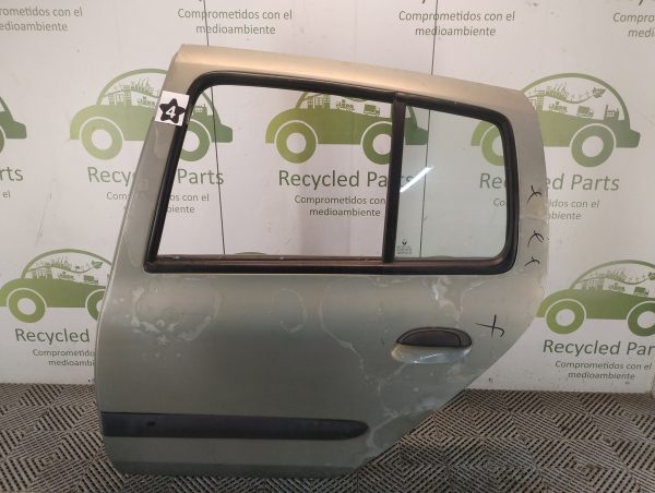 Puerta Trasera Izquierda Renault Clio 2 (06352435)
