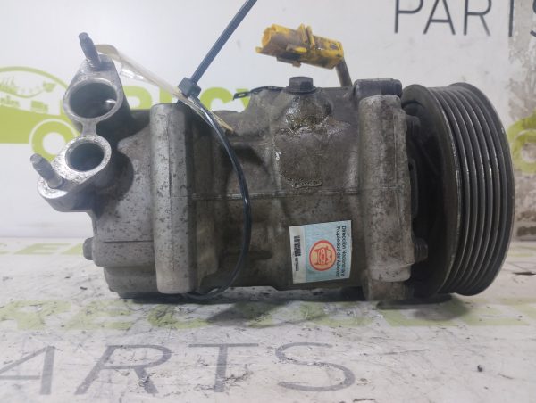 Compresor De A/a Peugeot 206 1.4 (02799369)