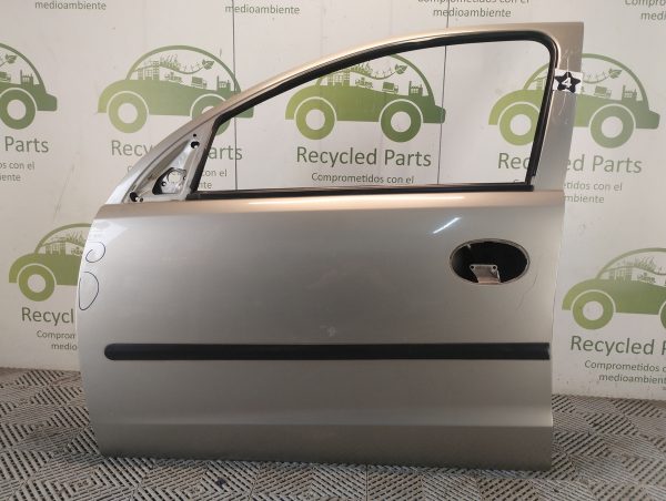 Puerta Delantera Izquierda Chevrolet Corsa 2 (06317848)
