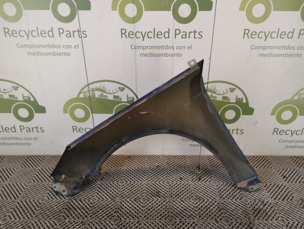 Guardabarro Derecho Ford Focus 3 (05908381)