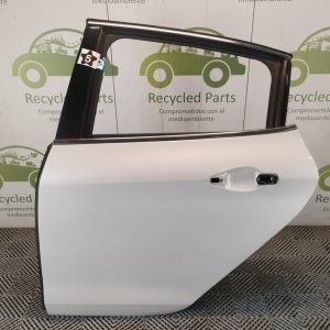 Puerta Trasera Izquierda Peugeot 208 (06198338)