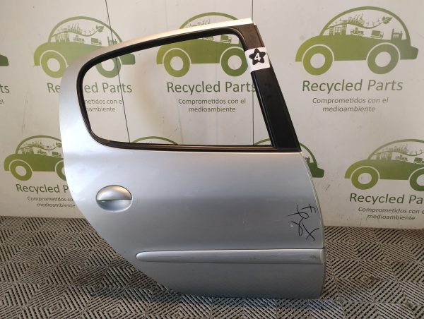Puerta Trasera Derecha Peugeot 206 (05925865)