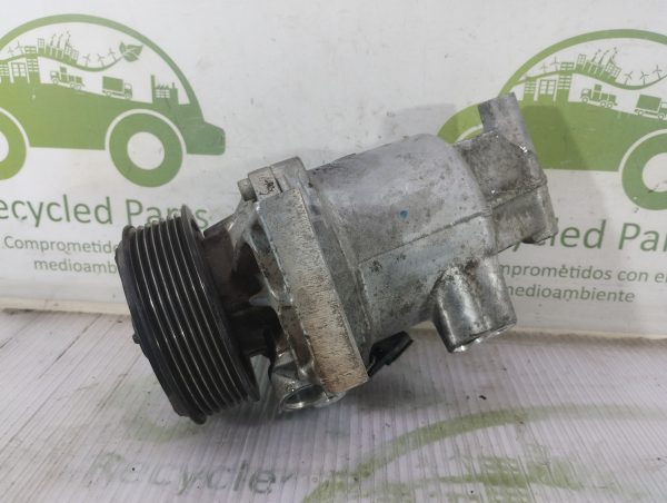 Compresor De A/a Renault Nuevo Sandero 1.6 (05194267)