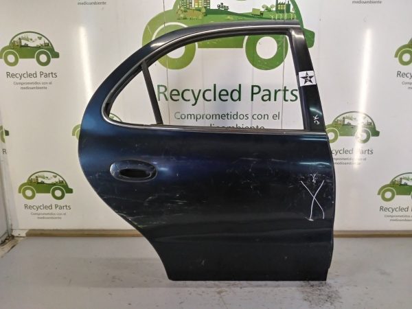 Puerta Trasera Derecha Hyundai Elantra (02727509)