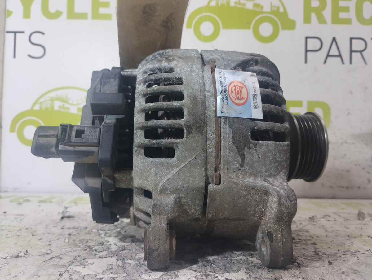 Alternador Vw Vento 2.5 (06120242)