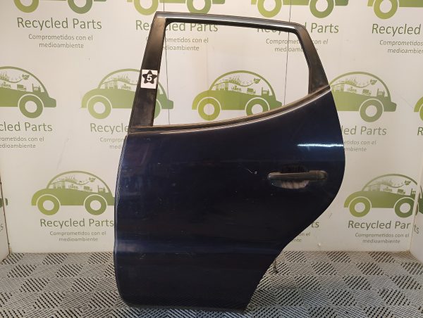 Puerta Trasera Izquierda Mercedes Benz A160 (04446869)