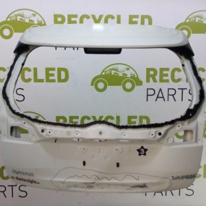 Porton Trasero Toyota Yaris Ln (04788312) Lp