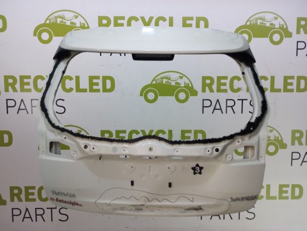 Porton Trasero Toyota Yaris Ln (04788312) Lp