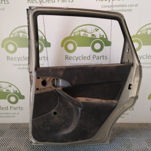 Puerta Trasera Derecha Ford Focus 1 (04798655) Lp