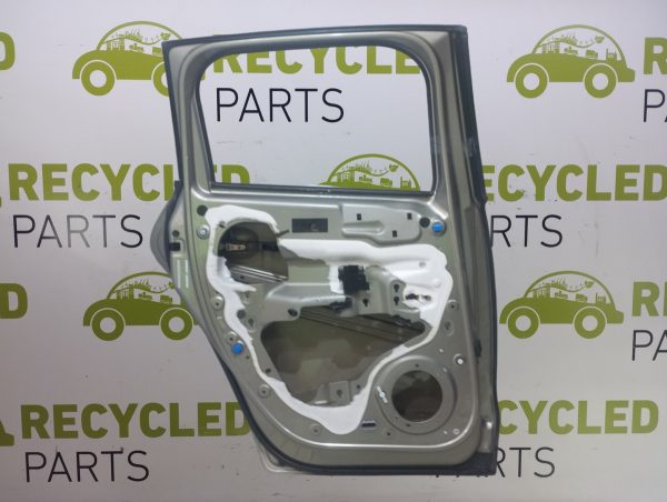 Puerta Trasera Izquierda Peugeot 3008 Lv (05604417) Lp