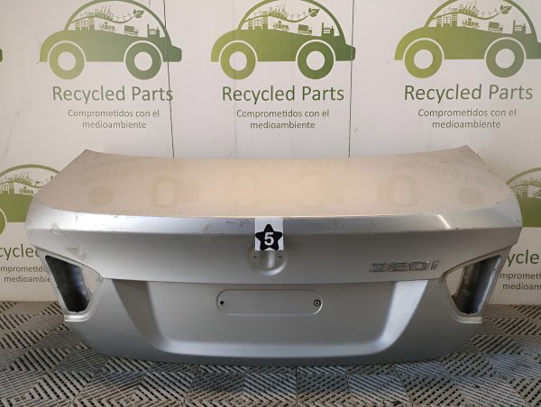 Tapa De Baul Bmw 320 (02500151)