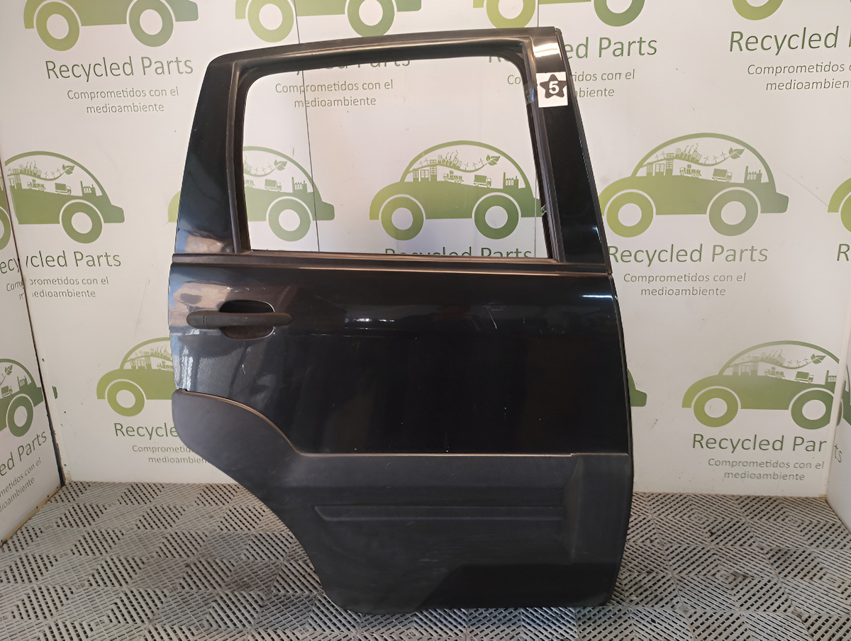 Puerta Trasera Derecha Fiat Idea Adv Ln (05451085)
