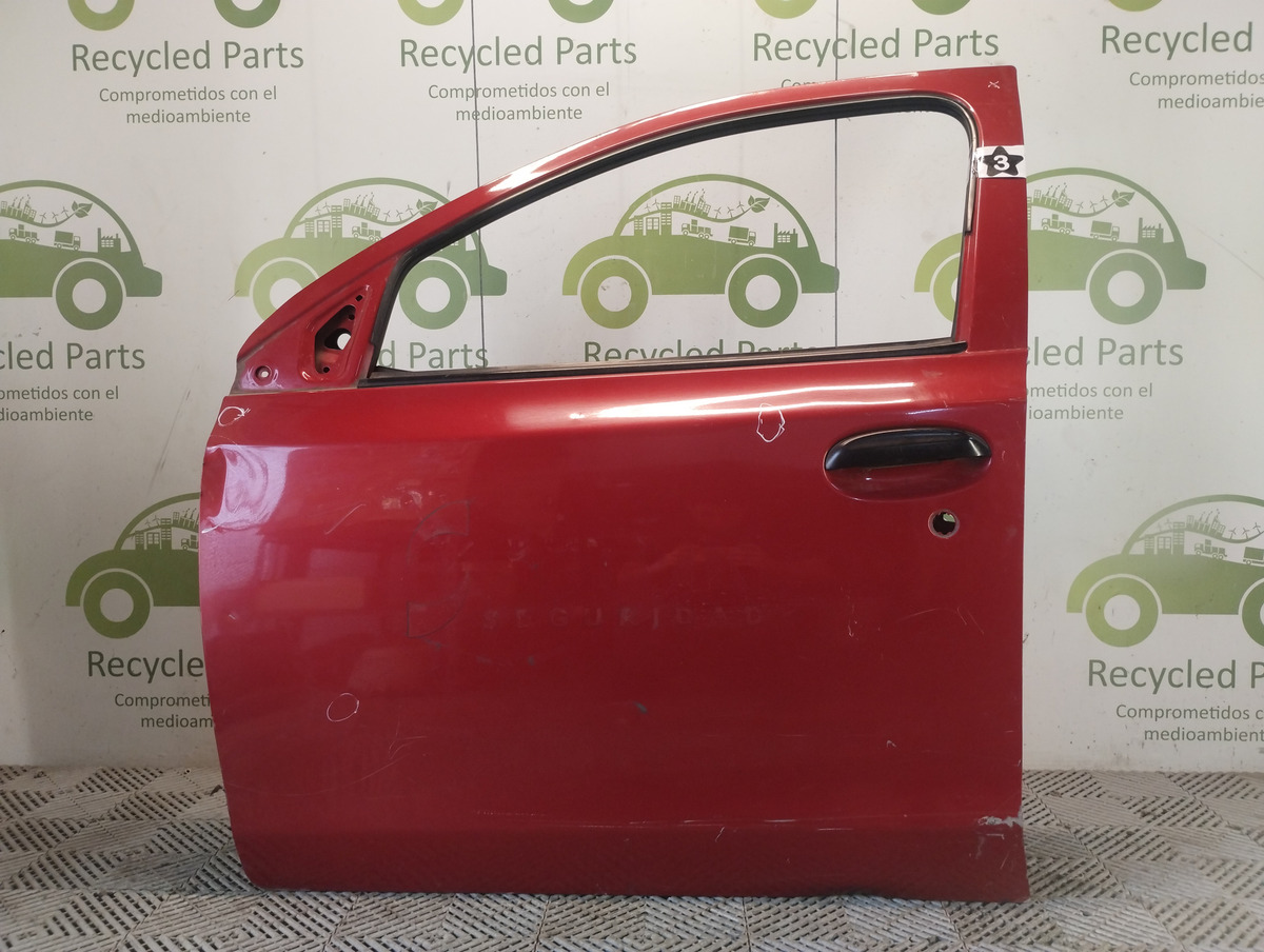 Puerta Delantera Izquierda Toyota Etios (05940863)
